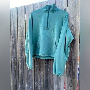 Lululemon softstreme half zip jacket in medium forest